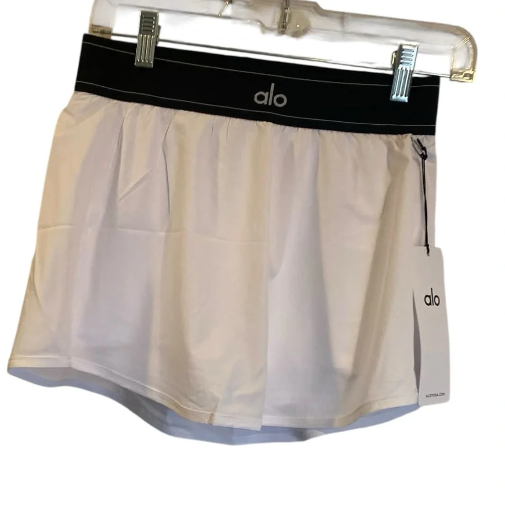 NWT Alo Yoga match point tennis skirt WHITE Size S